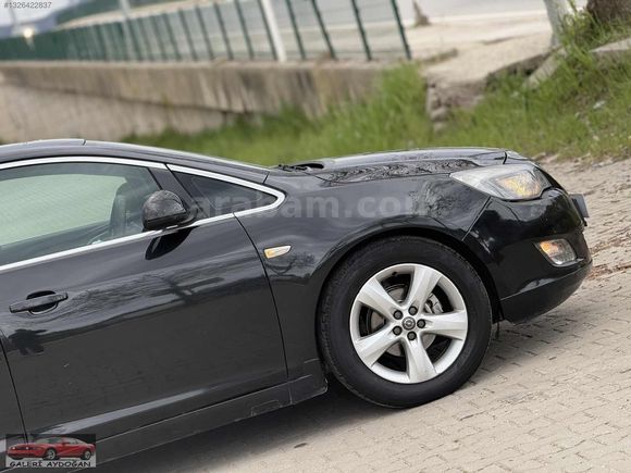 GALERİ AYDOĞAN DAN OPEL ASTRA J KASA BAKİMLİ ARAÇ