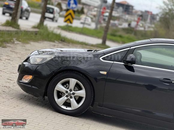 GALERİ AYDOĞAN DAN OPEL ASTRA J KASA BAKİMLİ ARAÇ