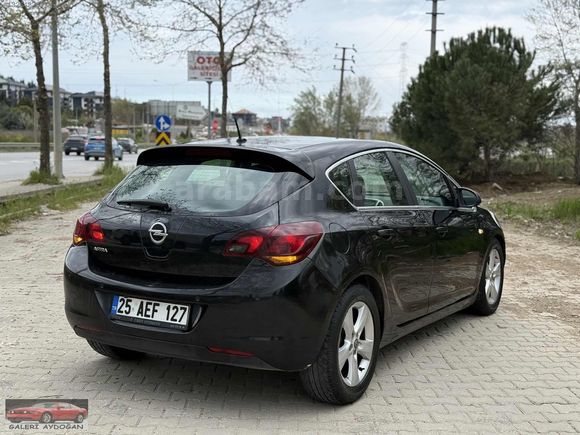 GALERİ AYDOĞAN DAN OPEL ASTRA J KASA BAKİMLİ ARAÇ