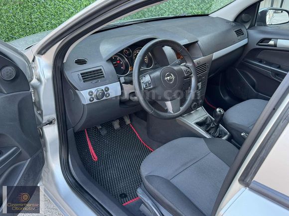 2006 MODEL OPEL ASTRA DİZEL MANUEL EMSALSİZ TEMİZLİKTE