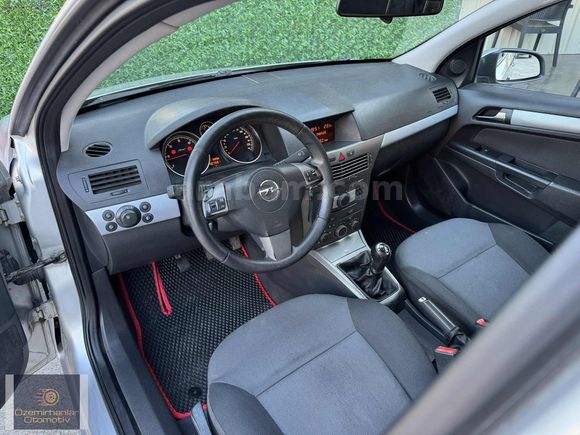 2006 MODEL OPEL ASTRA DİZEL MANUEL EMSALSİZ TEMİZLİKTE