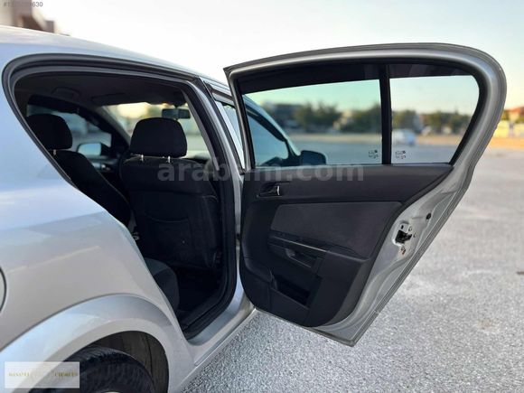 Manaycı'dan Opel Astra Bakımlı 270 Binde Orjinal Pırıl Pırıl
