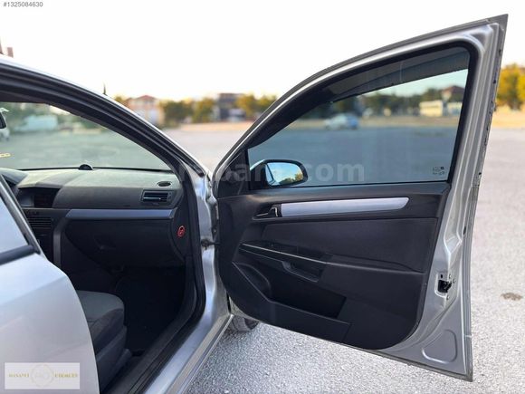 Manaycı'dan Opel Astra Bakımlı 270 Binde Orjinal Pırıl Pırıl