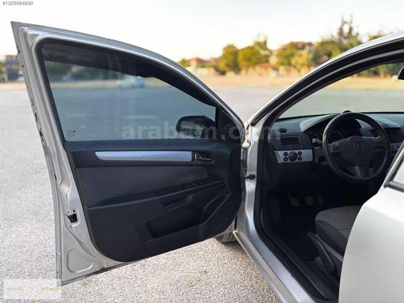 Manaycı'dan Opel Astra Bakımlı 270 Binde Orjinal Pırıl Pırıl