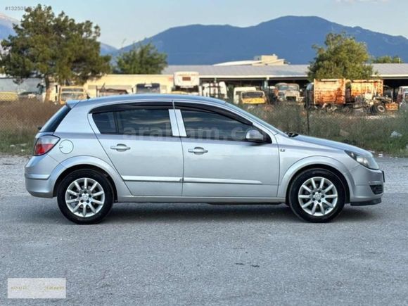 Manaycı'dan Opel Astra Bakımlı 270 Binde Orjinal Pırıl Pırıl