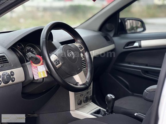 Manaycı'dan 2008 Opel Astra Bakımlı Tertemiz 270 Binde Orjinal
