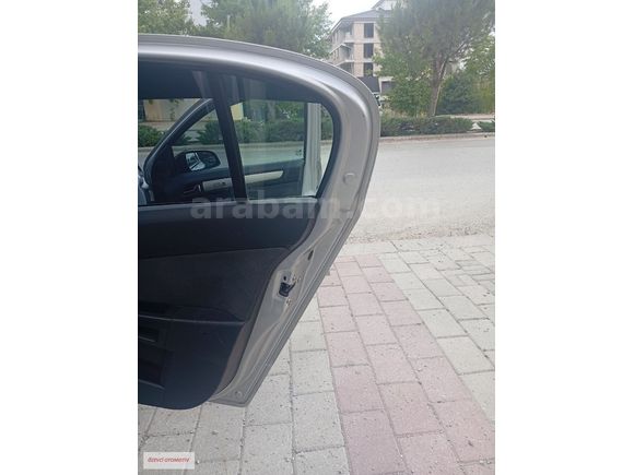 ÖZEVCİ OTOMOTİV'DEN ORİJİNAL OPEL ASTRA 1.3 CDTI ENJOY...