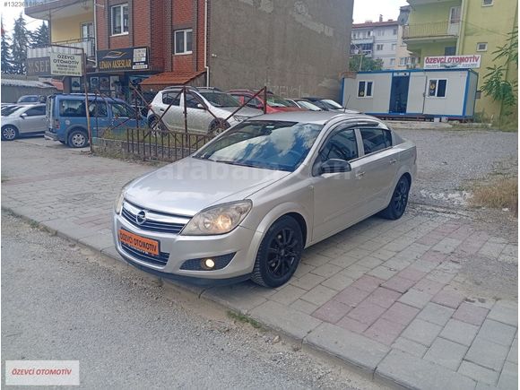 ÖZEVCİ OTOMOTİV'DEN ORİJİNAL OPEL ASTRA 1.3 CDTI ENJOY...