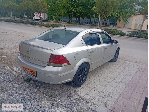 ÖZEVCİ OTOMOTİV'DEN ORİJİNAL OPEL ASTRA 1.3 CDTI ENJOY...