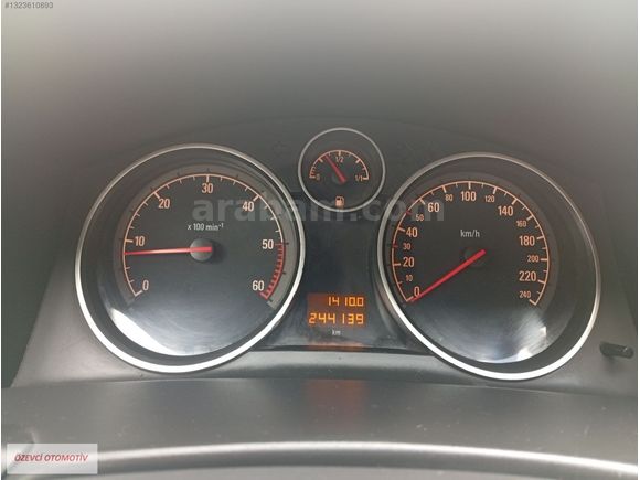 ÖZEVCİ OTOMOTİV'DEN ORİJİNAL OPEL ASTRA 1.3 CDTI ENJOY...