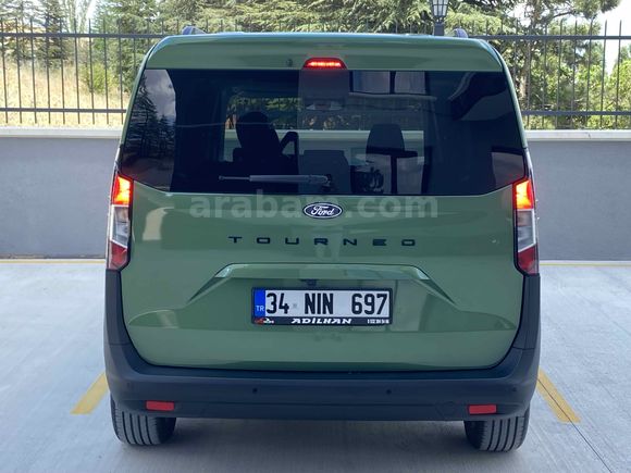 2025*TOURNEO*COURİER*1.5EcoBlue*6İLERİ*TİTANİUM*17JANT*65KM'DE !
