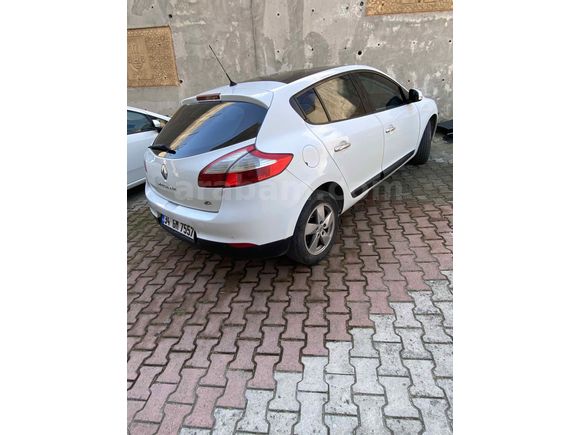 Sahibinden Renault Megane 1.5 dCi Dynamique 2010 Model 
