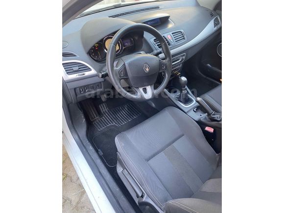 Sahibinden Renault Megane 1.5 dCi Dynamique 2010 Model 