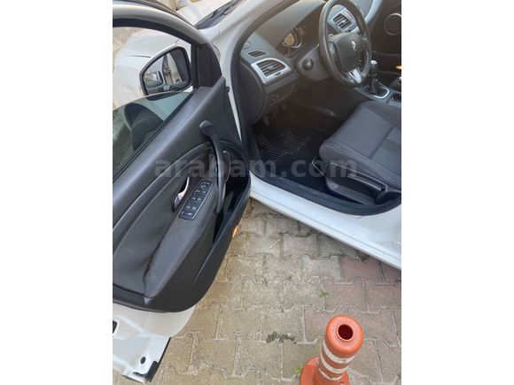 Sahibinden Renault Megane 1.5 dCi Dynamique 2010 Model 