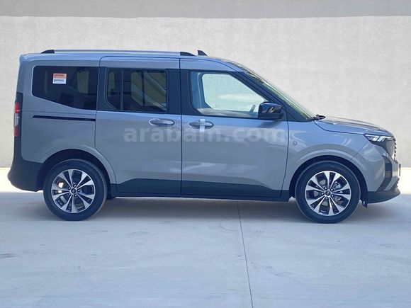 2025*TOURNEO*COURİER*1.5EcoBlue*6İLERİ*TİTANİUM*17JANT*90KM'DE !