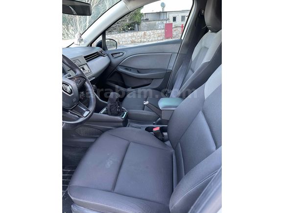 Sahibinden Renault Clio 1.0 SCe Joy 2023 Model 