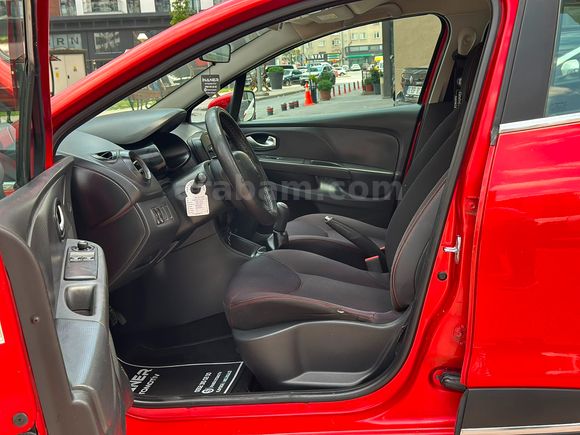RENAULT CLİO 2015 MODEL DÜŞÜK KM TEMİZ 