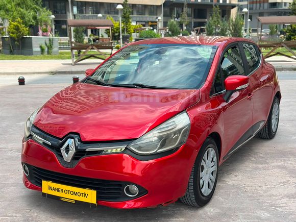 RENAULT CLİO 2015 MODEL DÜŞÜK KM TEMİZ 