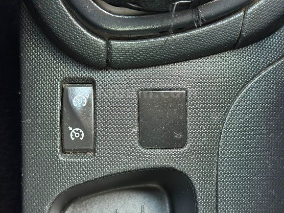 RENAULT CLİO 2015 MODEL DÜŞÜK KM TEMİZ 