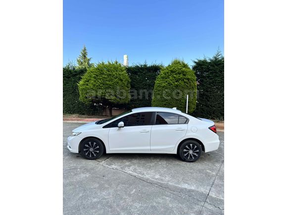 Sahibinden Honda Civic 1.6i VTEC Dream 2014 Model 