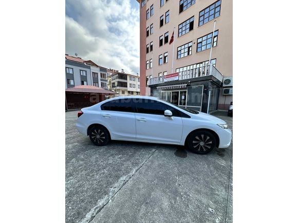 Sahibinden Honda Civic 1.6i VTEC Dream 2014 Model 