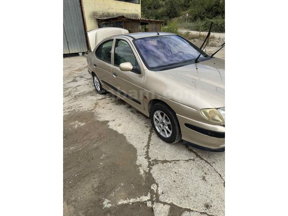 Sahibinden Renault Megane 2.0 RXT 1999 Model 