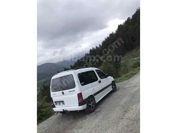 OTOMOBİL RUHSATLI PARTNER 2001 