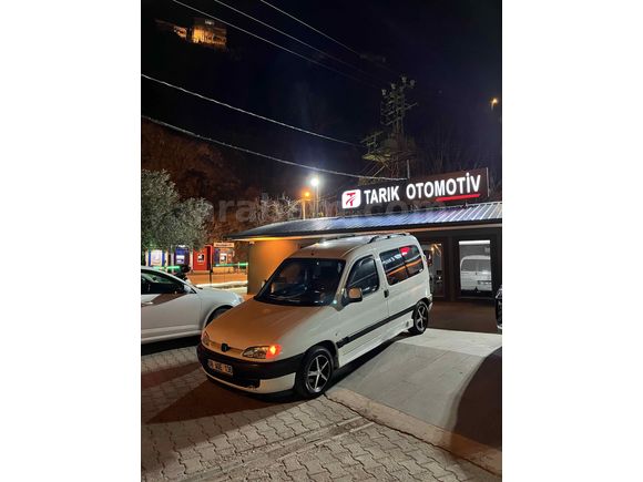OTOMOBİL RUHSATLI PARTNER 2001 