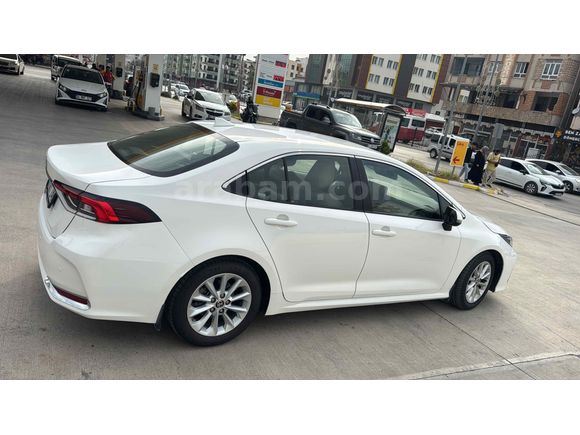 Sahibinden Toyota Corolla 1.5 Dream 2021 Model 