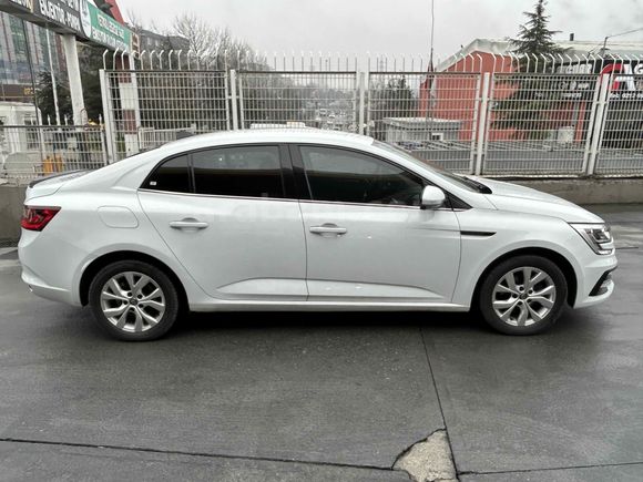Sahibinden Renault Megane 1.5 Blue DCI Touch 2021 Model 