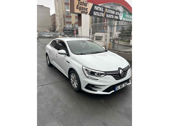 Sahibinden Renault Megane 1.5 Blue DCI Touch 2021 Model 