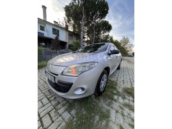 Sahibinden Renault Megane 1.5 dCi Dynamique 2011 Model 