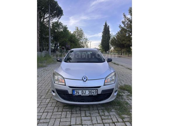 Sahibinden Renault Megane 1.5 dCi Dynamique 2011 Model 