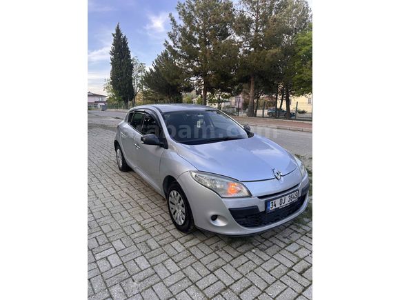 Sahibinden Renault Megane 1.5 dCi Dynamique 2011 Model 