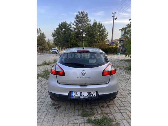 Sahibinden Renault Megane 1.5 dCi Dynamique 2011 Model 