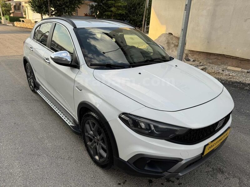 OĞUZ ' DAN CAM GİBİ DÜŞÜK KM Lİ EGEA CROSS URBAN
