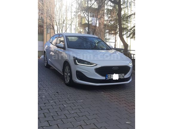 Sahibinden Hatasız  Ford Focus 1.5 EcoBlue Trend X 2023 Model Beyaz