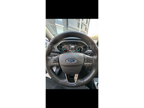 Sahibinden Hatasız  Ford Focus 1.5 EcoBlue Trend X 2023 Model Beyaz