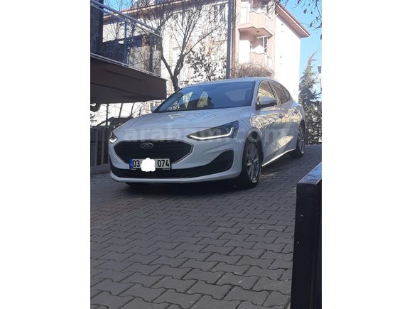 Sahibinden Hatasız  Ford Focus 1.5 EcoBlue Trend X 2023 Model Beyaz