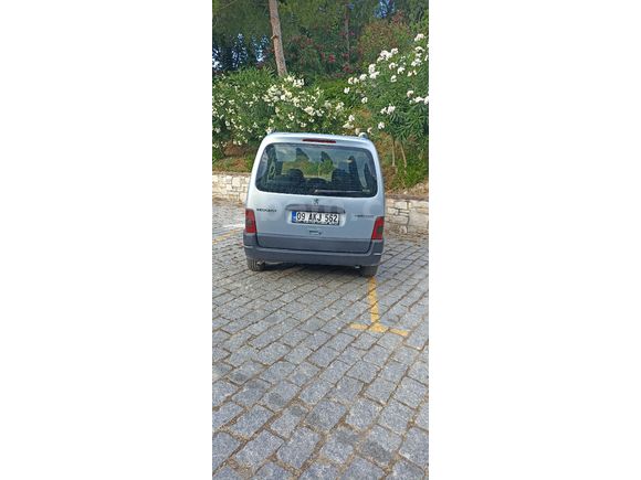 Sahibinden Peugeot Partner 1.9 D 2005 Model