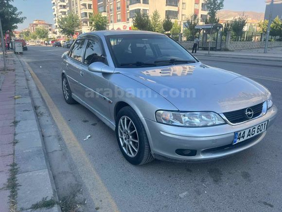Sahibinden Opel Vectra 1.8 CD 2000 Model 