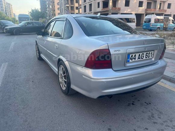 Sahibinden Opel Vectra 1.8 CD 2000 Model 