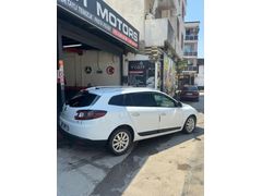 Sahibinden Renault Megane 1.5 dCi Privilege 2012 Model  210.000 km Beyaz