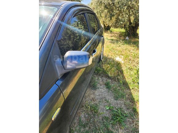 Sahibinden Ford Focus 1.6 Ghia 2007 Model