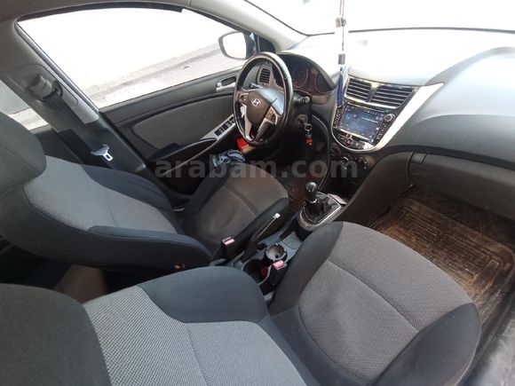 Sahibinden Hyundai Accent Blue 1.6 CRDI Mode Plus 2012 Model