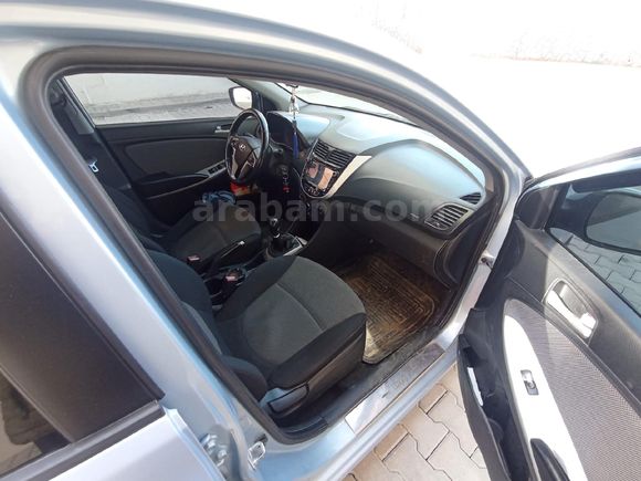 Sahibinden Hyundai Accent Blue 1.6 CRDI Mode Plus 2012 Model