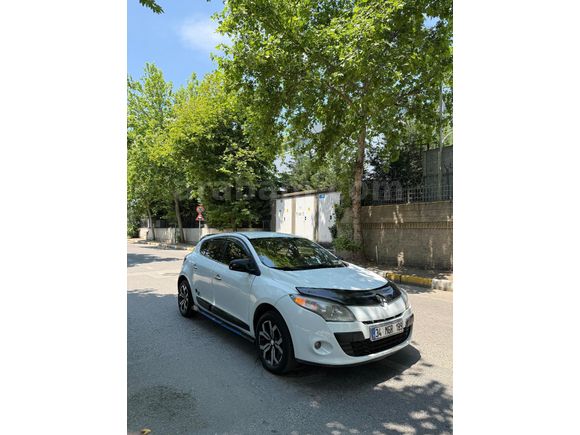 Sahibinden Renault Megane 1.5 dCi Privilege 2011 Model