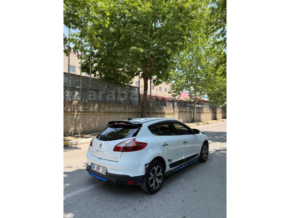 Sahibinden Renault Megane 1.5 dCi Privilege 2011 Model