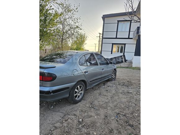 Sahibinden Renault Megane 1.6 RTE 1998 Model