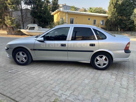 Galeriden Opel Vectra 2.0 GLS 1996 Model Muğla